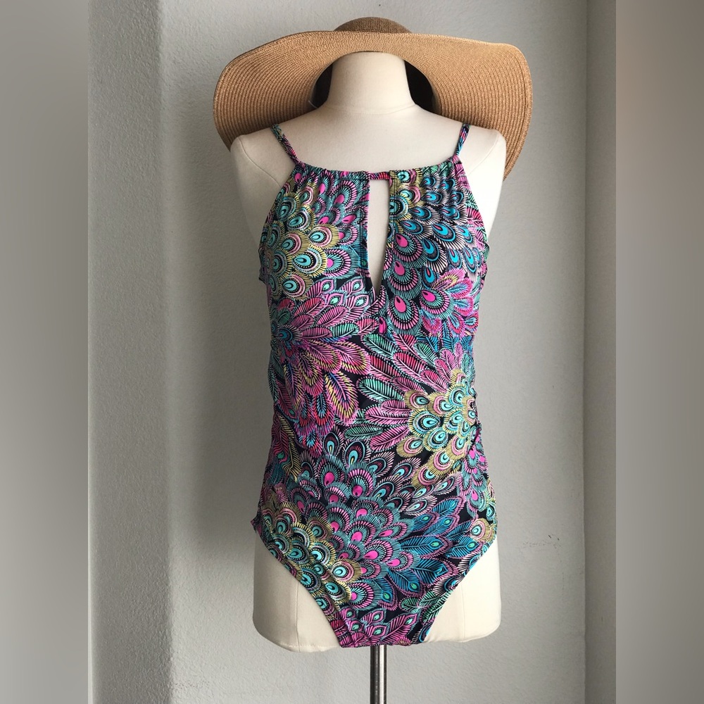 Sea & Sand Swimsuit One Piece Built-in Padded Bra Lined Peacock Print size 12